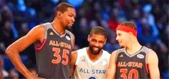 校园足球 校园足球